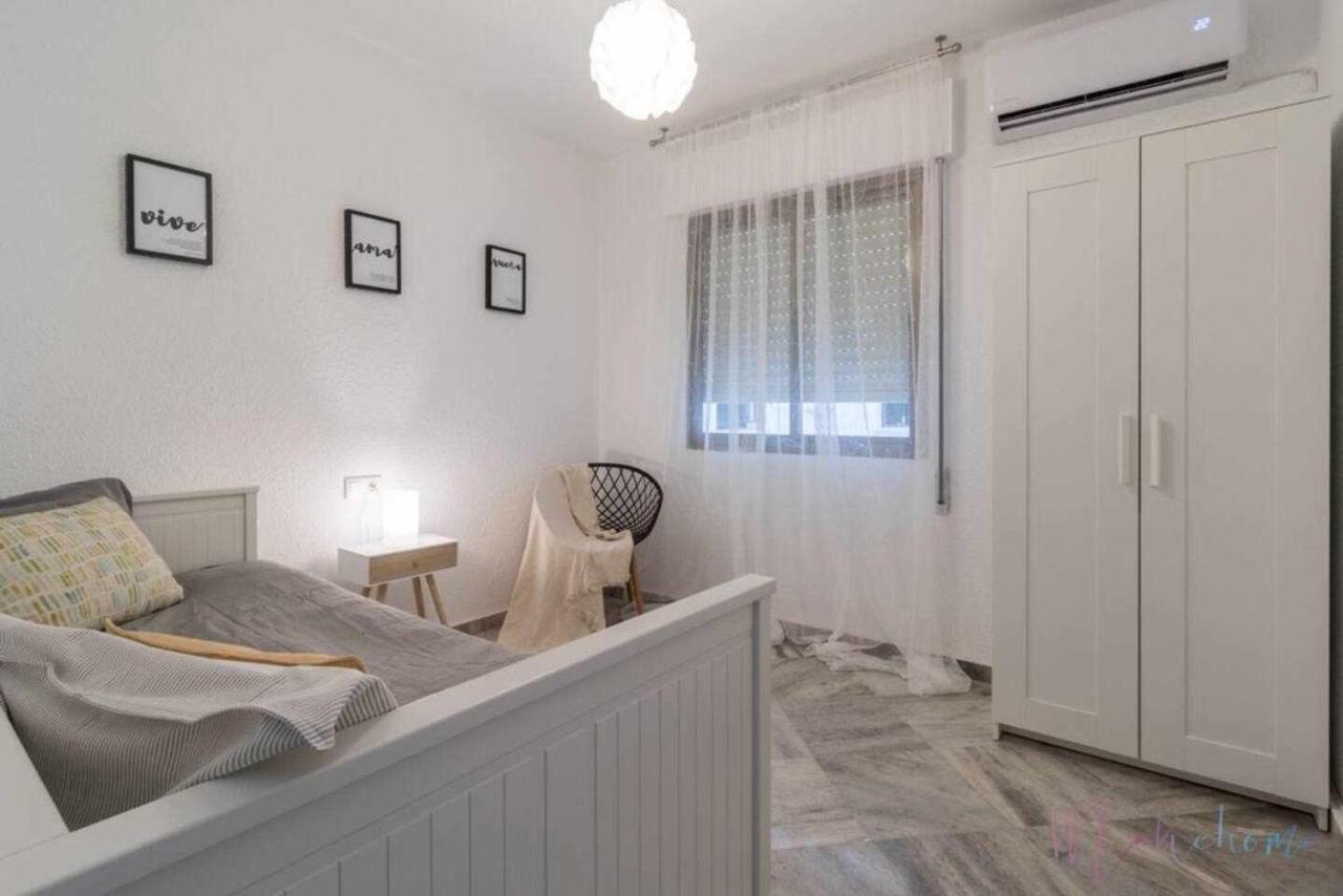 Apartamento Tranquilo En Pleno Centro Con Garaje Huelva Exteriör bild